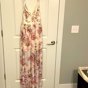 🌺🌸💗Maxi open back floral dress size med